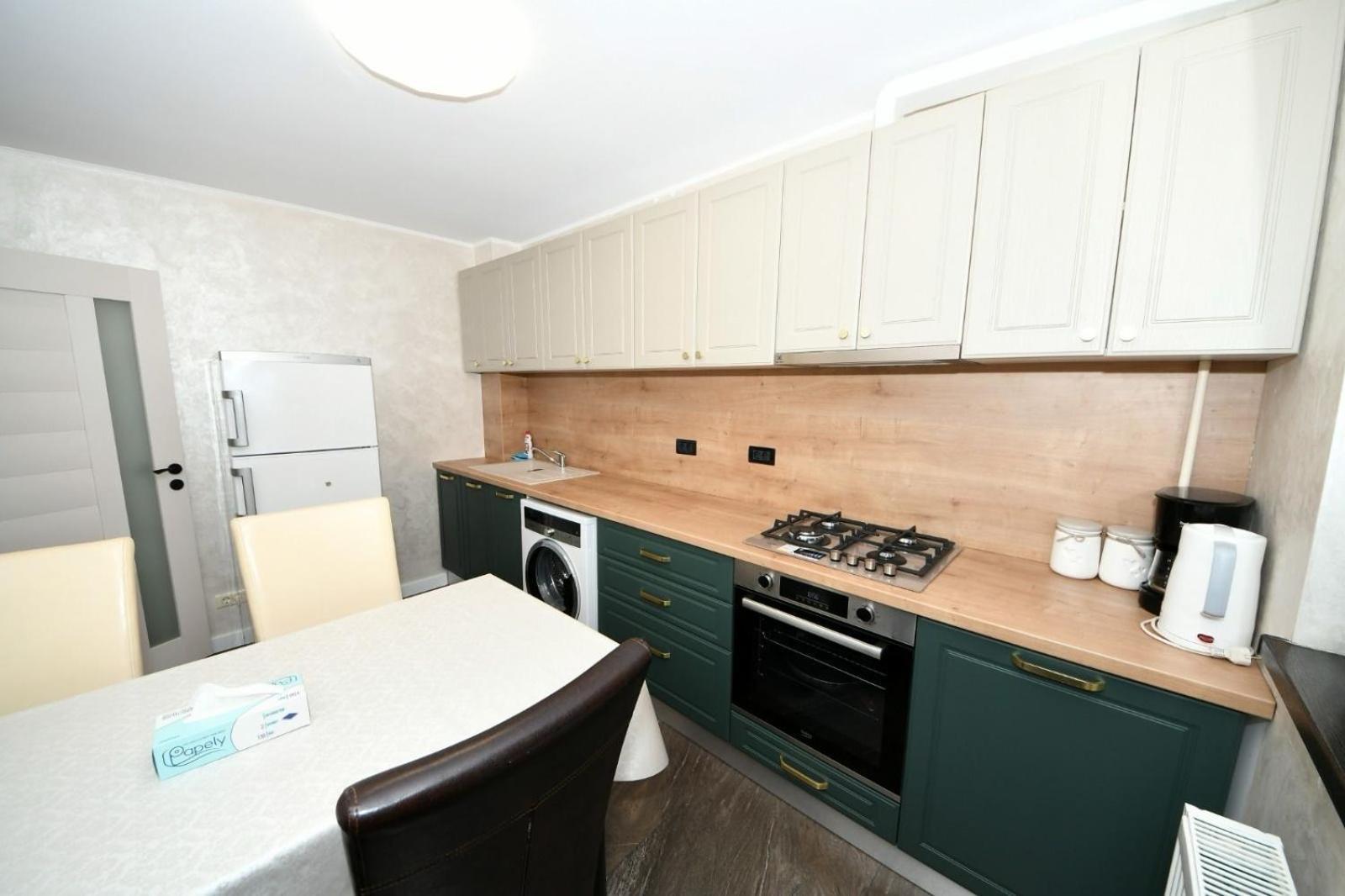 Fly - Regim Hotelier Galati Exterior photo