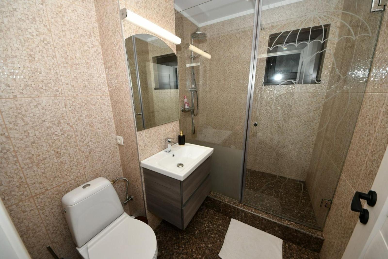 Fly - Regim Hotelier Galati Exterior photo